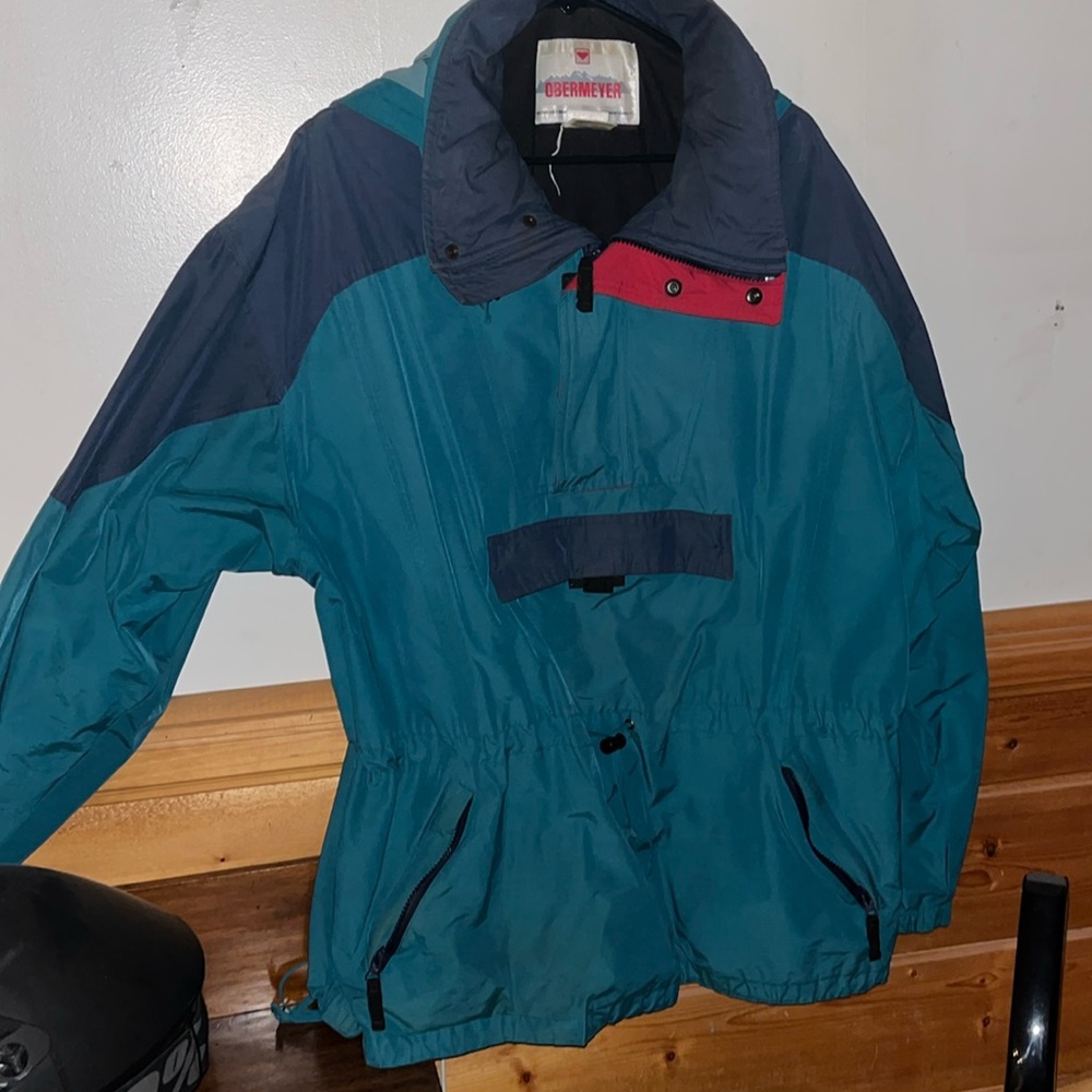 Obermeyer Vintage Ski Jacket 
Style: Skyline